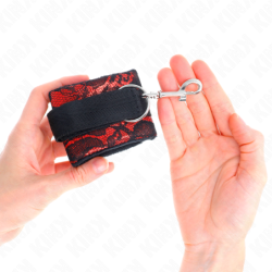 KINK - SUJECIONES CORTAS DE TERCIOPELO Y ENCAJE PARA MUÑECAS Y ATADURAS DE NYLON ROJO/NEGRO 23 X 6,5 CM