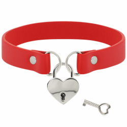 COQUETTE CHIC DESIRE - COLLAR DE PIEL VEGANA ROJA CON ACCESORIO DE CORAZÓN Y LLAVE