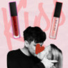 EYE OF LOVE - Brillo labial rojo Crimson Kiss de Matchmaker con efecto voluminizador y feromonas, 8,5 ml.