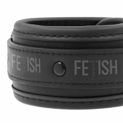 FETICHE SUMISO - CONJUNTO DE ESPOSAS Y CORBATAS CON FORRO DE NOPRENE