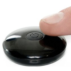 SERIE FETISH FANTASY - ARNÉS AJUSTABLE, CONTROL REMOTO, PENE REALISTA CON TESTÍCULOS RECARGABLES Y VIBRADOR DE 15 CM